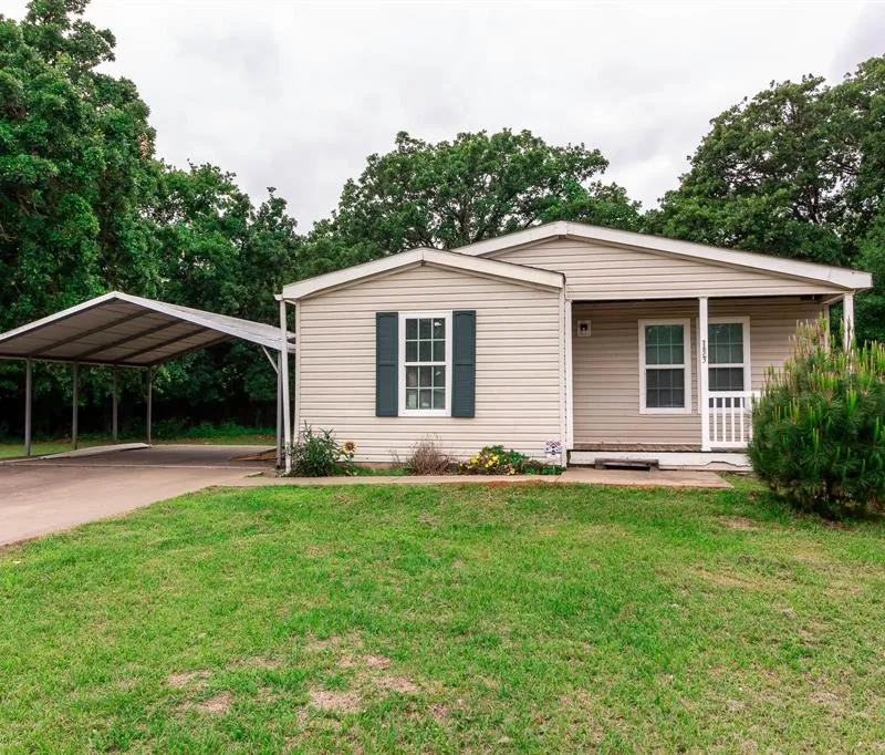 133 Tres Lagos Boulevard, Gun Barrel City TX 75156