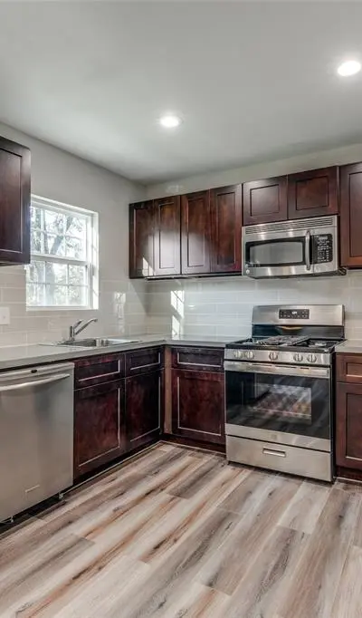 4206 Robert L Parish Sr Avenue, Dallas TX 75210 - Photo 2