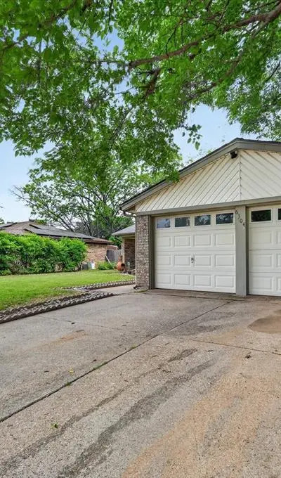 6304 Cascade Circle, Watauga TX 76148 - Photo 3