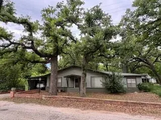 101 E 6th Street, Shady Shores TX 76208