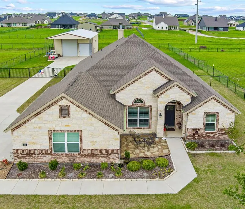 130 Prairie Meadows Court, Rhome TX 76078