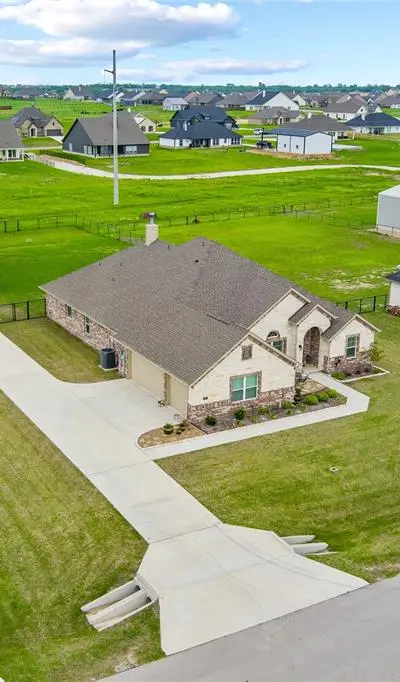130 Prairie Meadows Court, Rhome TX 76078 - Photo 5