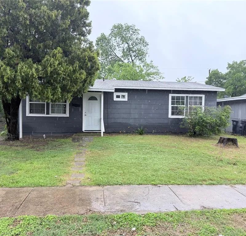 3705 Castleman Street, Fort Worth TX 76119