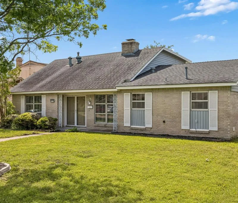 4118 Burning Tree Lane, Garland TX 75042