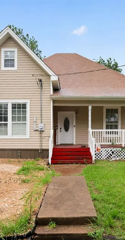 1301 Locust Street, Commerce TX 75428