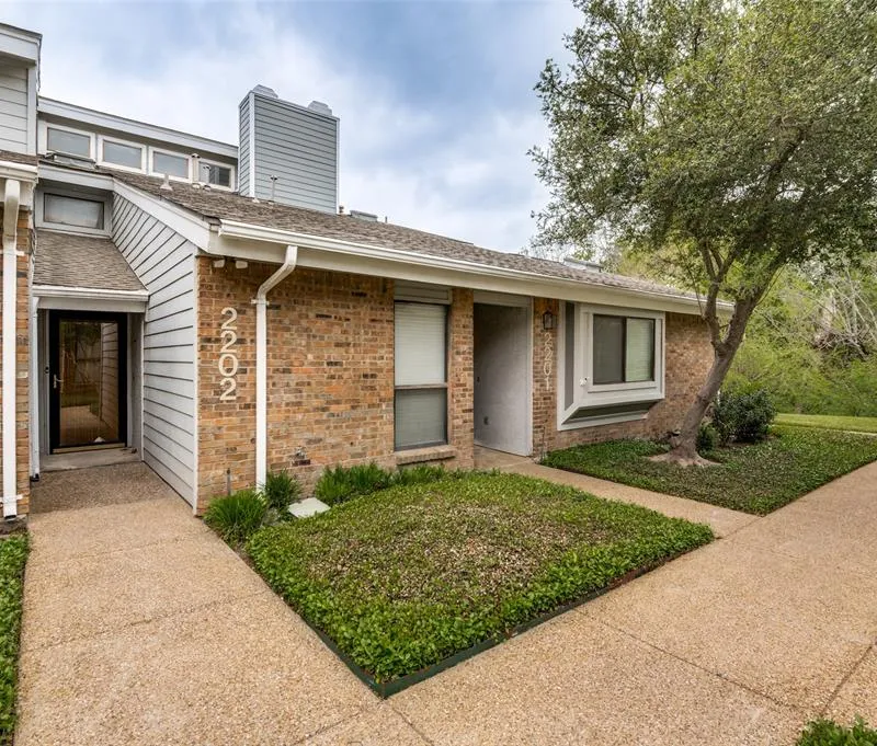 17490 Meandering Way # 2202, Dallas TX 75252