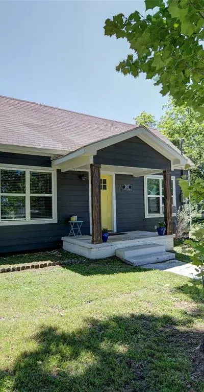 207 S Wickham Street, Alvord TX 76225 - Photo 4