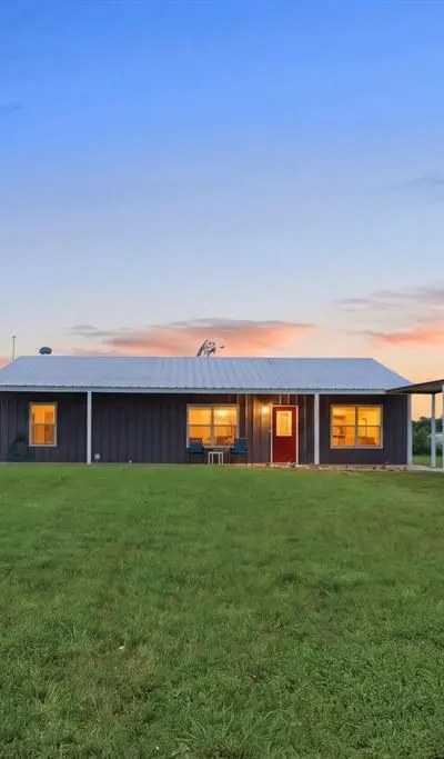 1234 County Road 1013, Wolfe City TX 75496