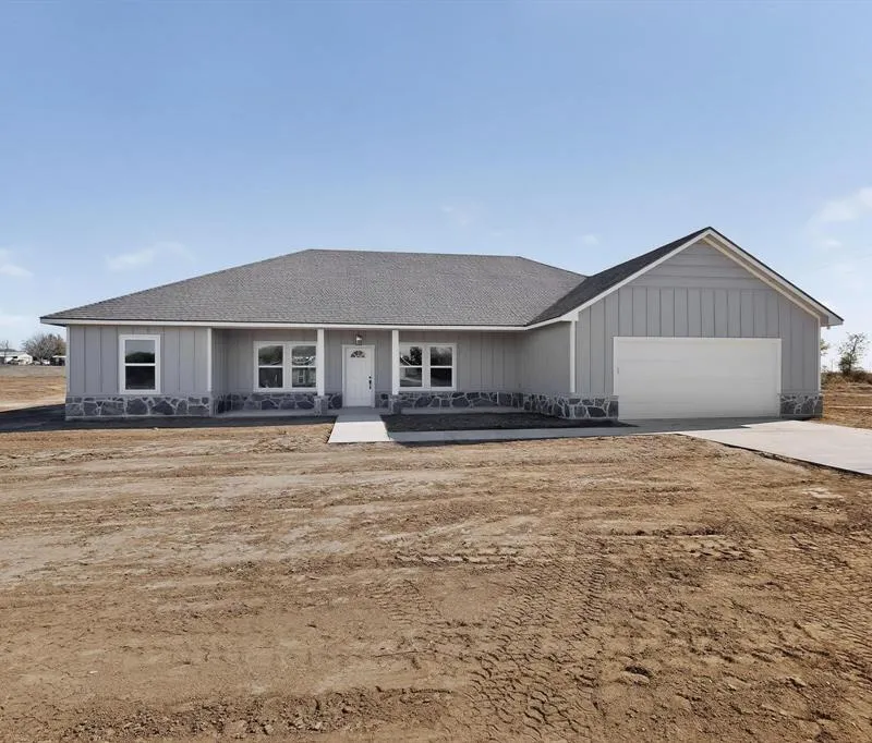 Lot 16 Buck Branch, Saint Jo TX 76486
