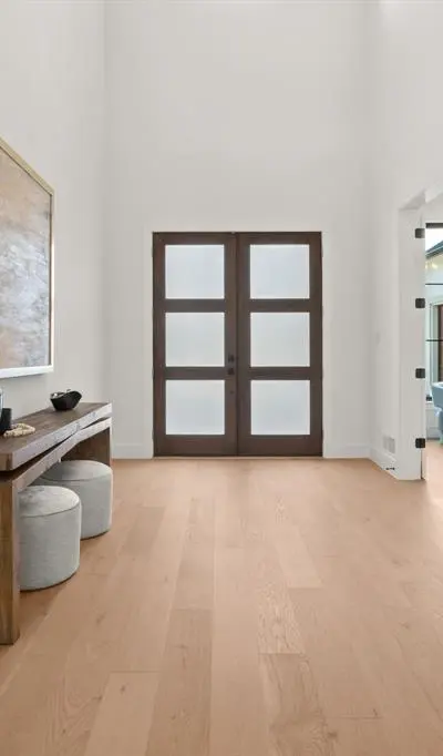 1770 Coopers Hawk Drive, Arlington TX 76005 - Photo 2