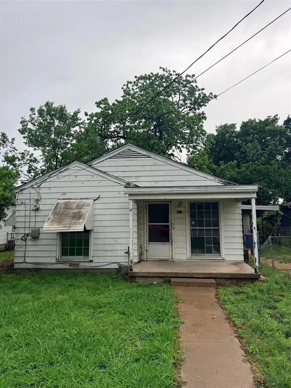 821 Hillburn Drive, Dallas TX 75217