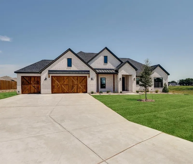 106 Wild Plum Drive, Krugerville TX 76227