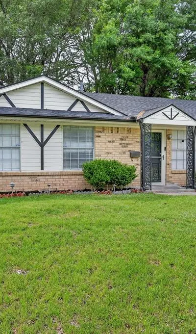 263 Merribrook Trail, Duncanville TX 75116 - Photo 3