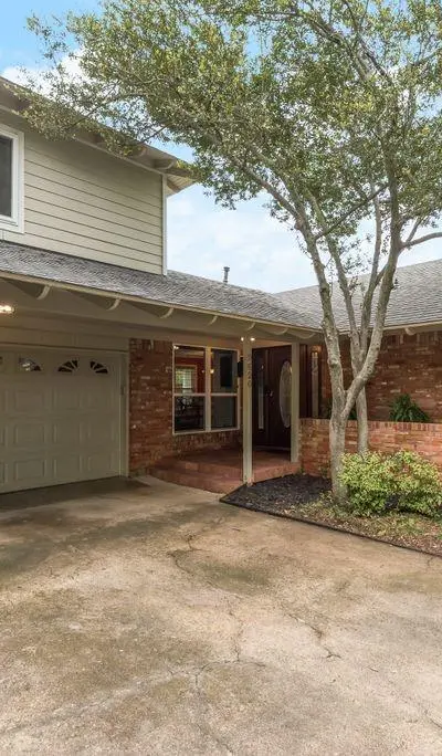 9620 Lynbrook Drive, Dallas TX 75238 - Photo 3