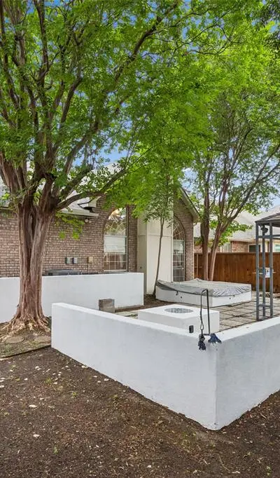 3768 Lakeway Court, Addison TX 75001 - Photo 4