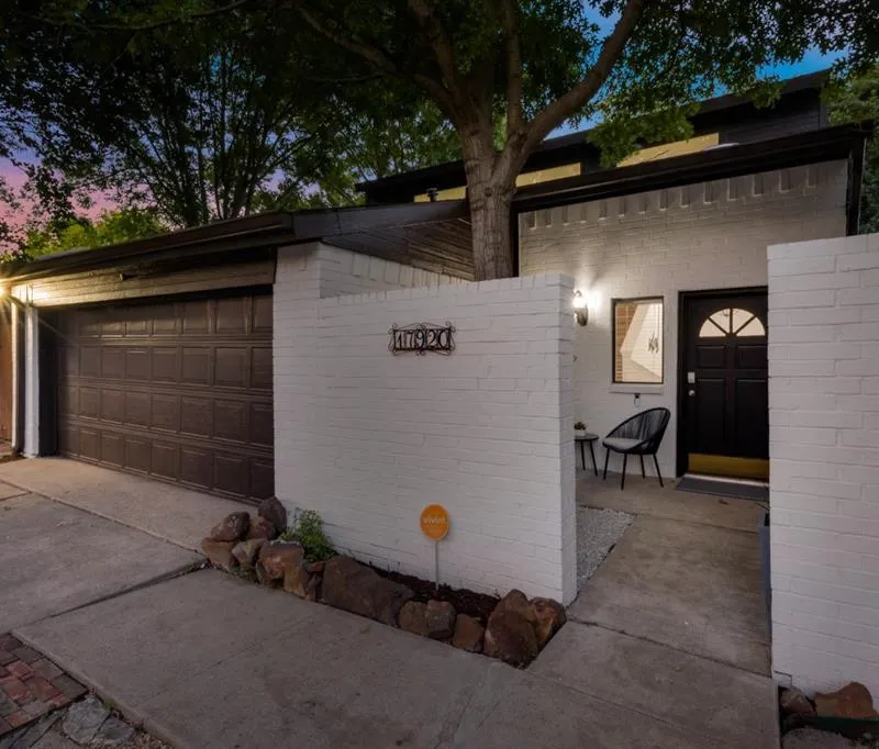 17920 Hillcrest Road, Dallas TX 75252