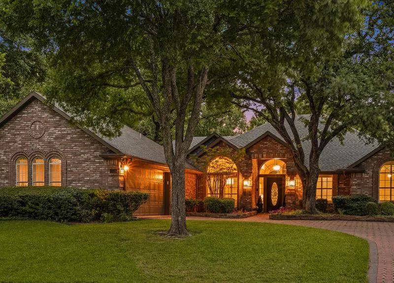 1923 Skelton Street, Flower Mound TX 75022