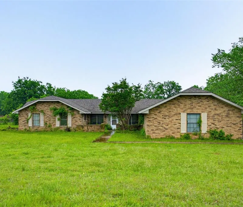 220 Green Ridge Drive, Double Oak TX 75077