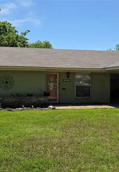 1407 Bonham Street, Commerce TX 75428