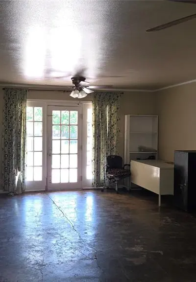 1407 Bonham Street, Commerce TX 75428 - Photo 3