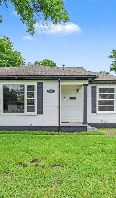 2610 Hillcrest Avenue, Greenville TX 75402 - Photo 2
