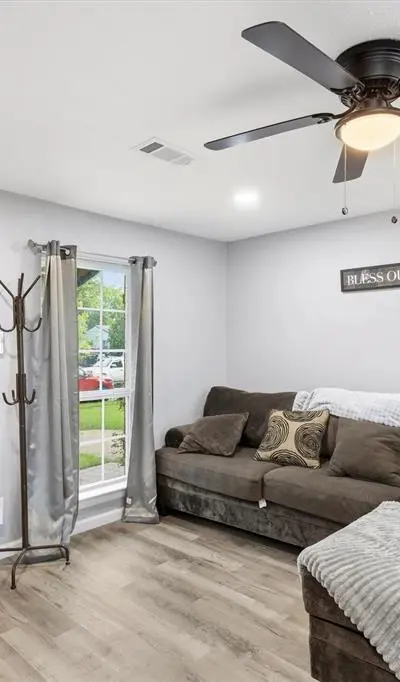 6331 Fenway Street, Dallas TX 75217 - Photo 2