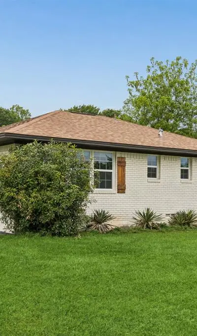 2306 W Five Mile Parkway, Dallas TX 75224