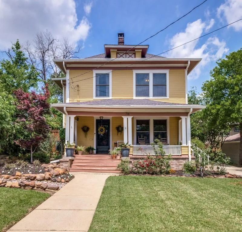 716 W Oak Street, Denton TX 76201