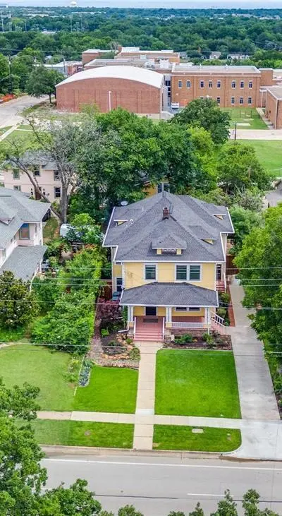 716 W Oak Street, Denton TX 76201 - Photo 4