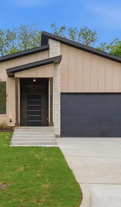 521 W Walker Street, Denison TX 75020 - Photo 3