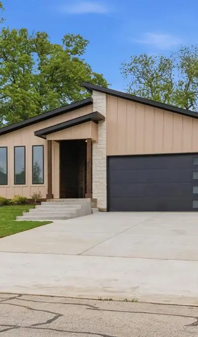 521 W Walker Street, Denison TX 75020 - Photo 4