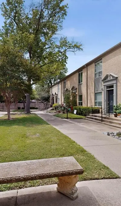 7506 W Northwest Highway # 8, Dallas TX 75225 - Photo 3