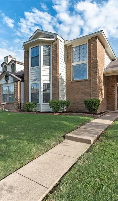 4911 Clover Haven Street, Dallas TX 75227