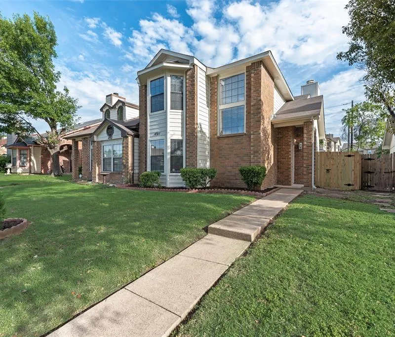 4911 Clover Haven Street, Dallas TX 75227