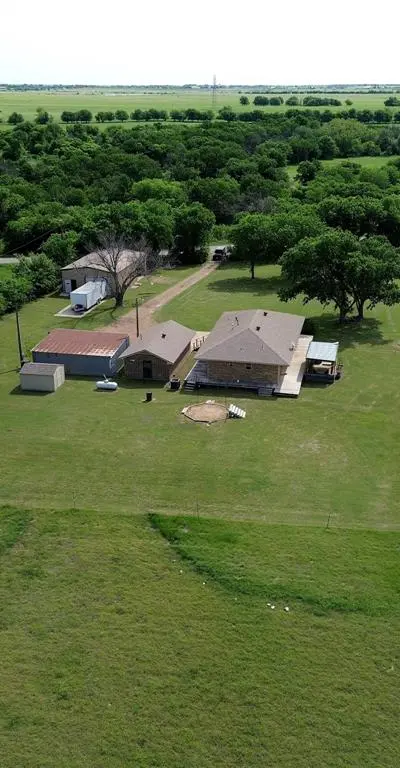 8983 W Odneal Road, Krum TX 76249 - Photo 2