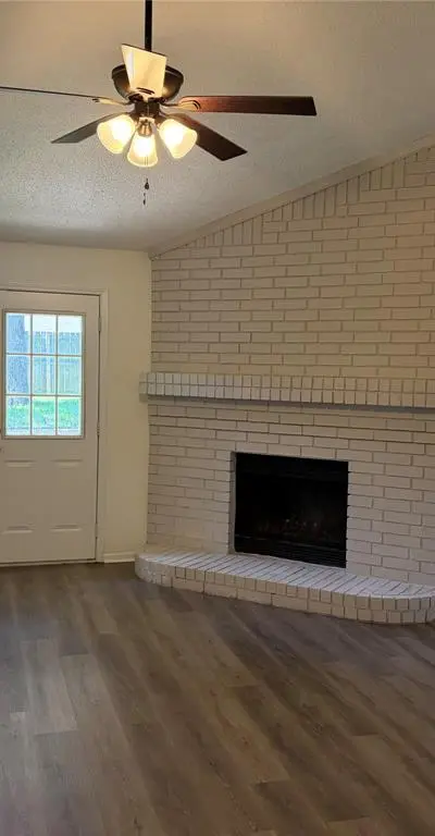 112 Cinnamon Lane, Euless TX 76039 - Photo 3