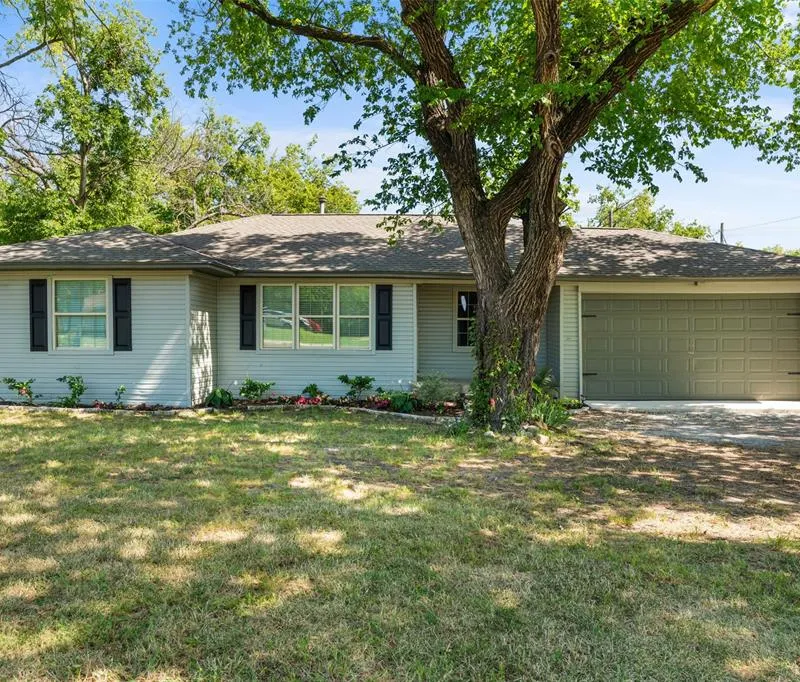 612 E 8th Street, Kemp TX 75143