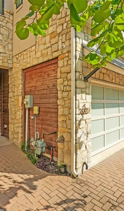 7880 Minglewood Lane, Dallas TX 75231 - Photo 5