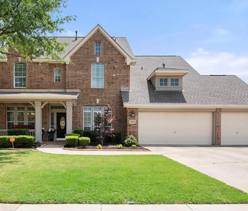 2647 Waterfront Drive, Grand Prairie TX 75054