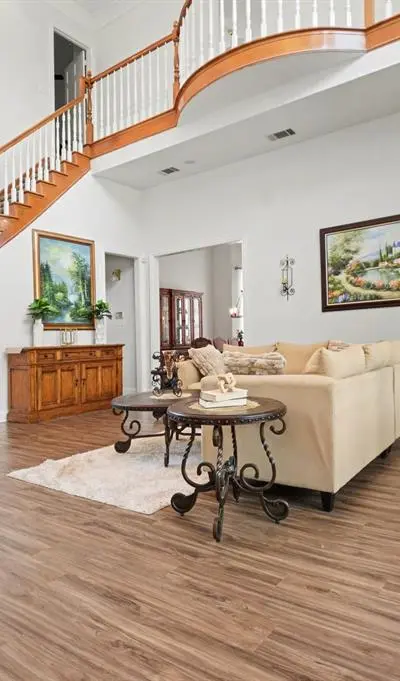 5205 Vicksburg Drive, Arlington TX 76017 - Photo 3