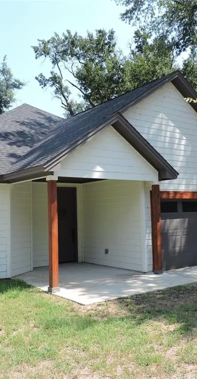 210 Holiday Drive, Gun Barrel City TX 75156 - Photo 2