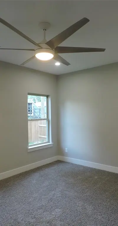 210 Holiday Drive, Gun Barrel City TX 75156 - Photo 5