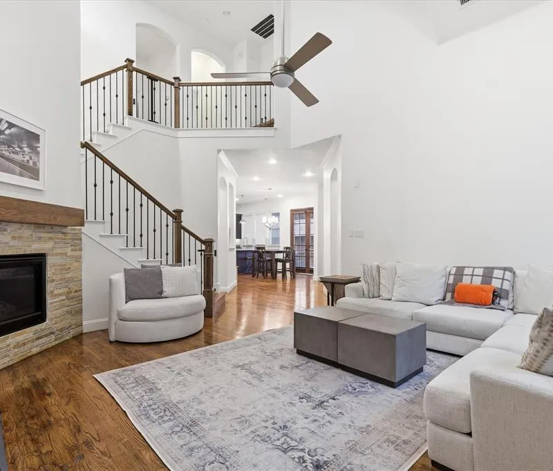2511 Charlie Bird Parkway, Farmers Branch TX 75234