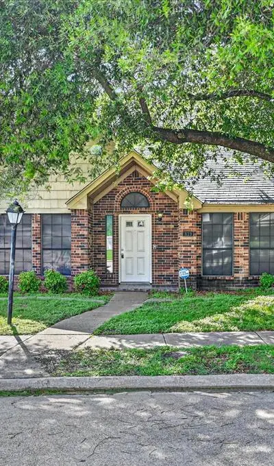 819 Tifton Court, Lancaster TX 75146