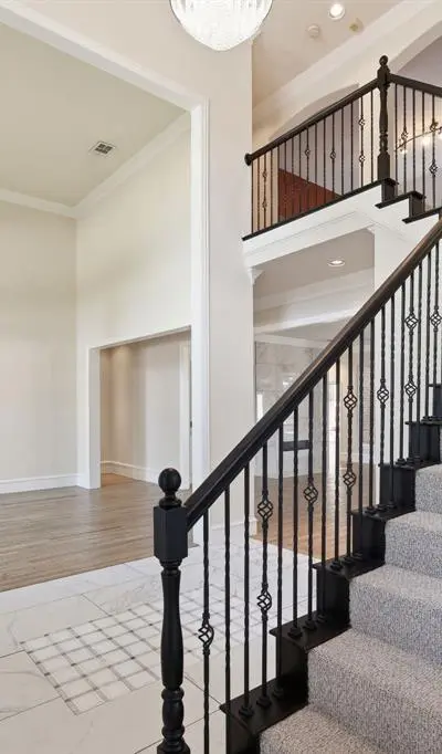 2533 Green Oak Drive, Carrollton TX 75010 - Photo 4