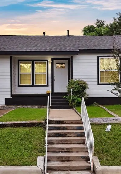 3449 Gordon Avenue, Fort Worth TX 76110