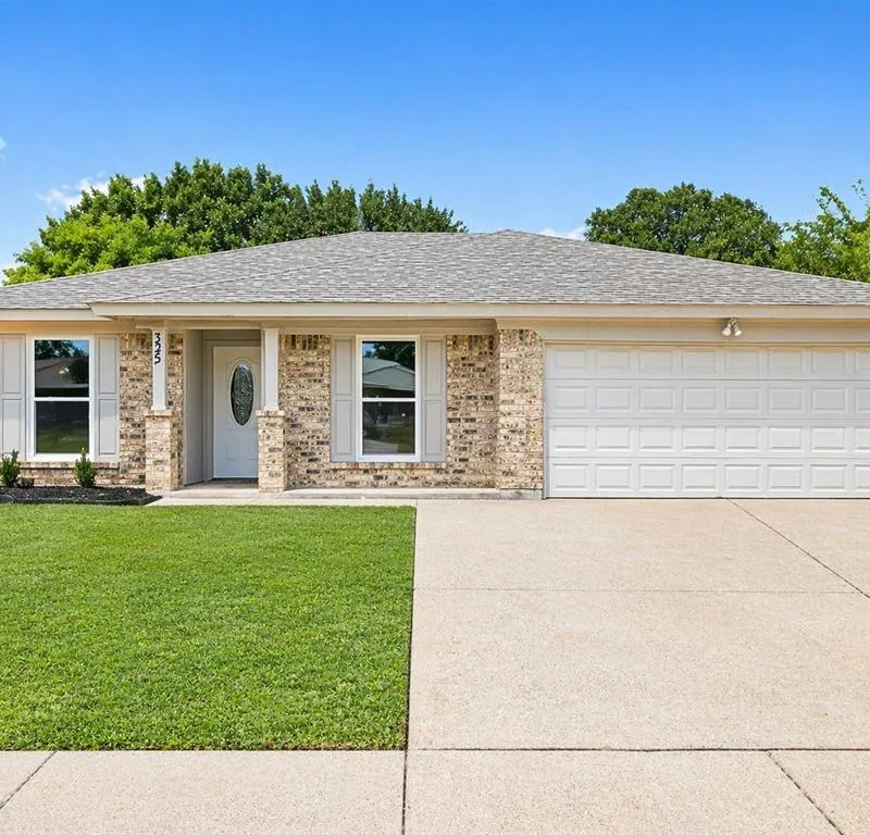 325 Juniper Drive, Arlington TX 76018