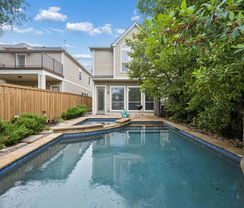 4415 W University Boulevard, Dallas TX 75209
