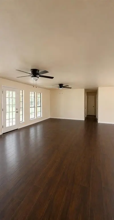 214 County Road 4870, Newark TX 76071 - Photo 2