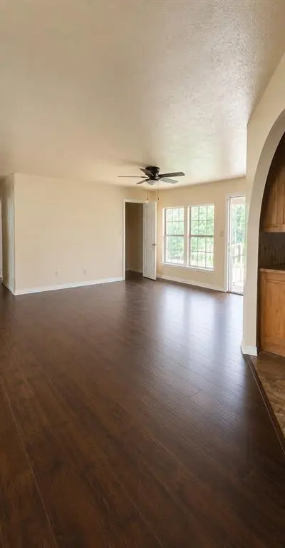 214 County Road 4870, Newark TX 76071 - Photo 4